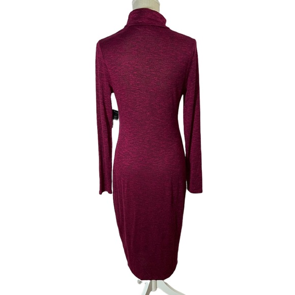 New “Project Runway” Maxi Light Sweater Dress - Picture 4 of 13